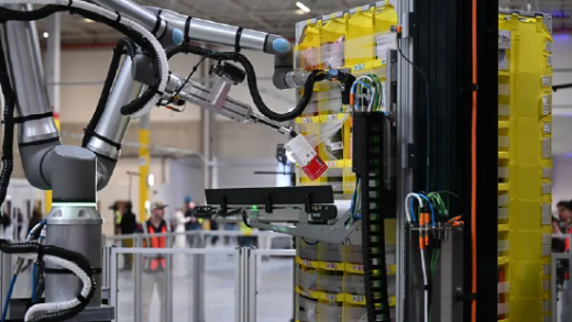 亚马逊仓库机器人数量接近人类员工规模