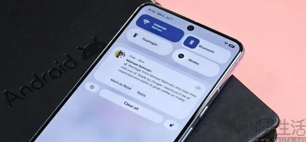摸着苹果过河,谷歌版AI通知摘也要来了