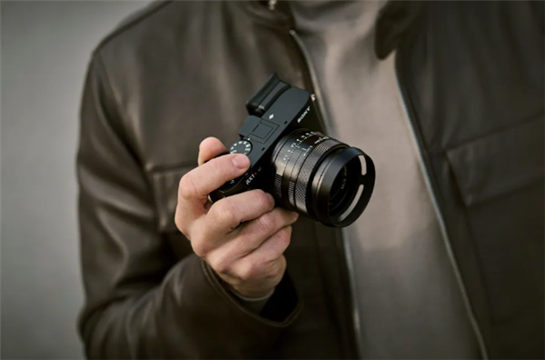 33999元！索尼发布黑卡RX1RM3：6100万像素CMOS