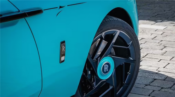 将中国壁画带进车内！劳斯莱斯Bespoke 高定系列车型亮相