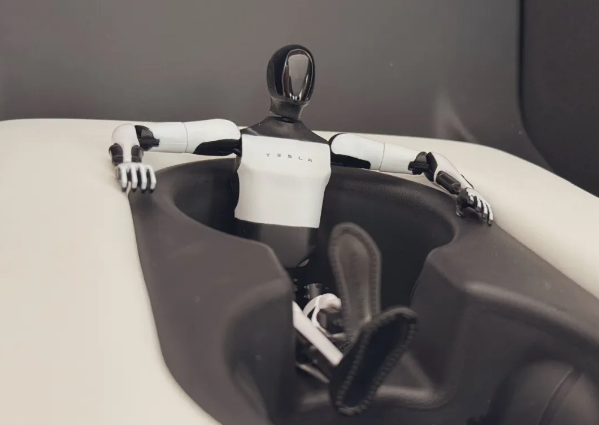 马斯克：特斯拉Optimus机器人将采用消费者从未见过的设计