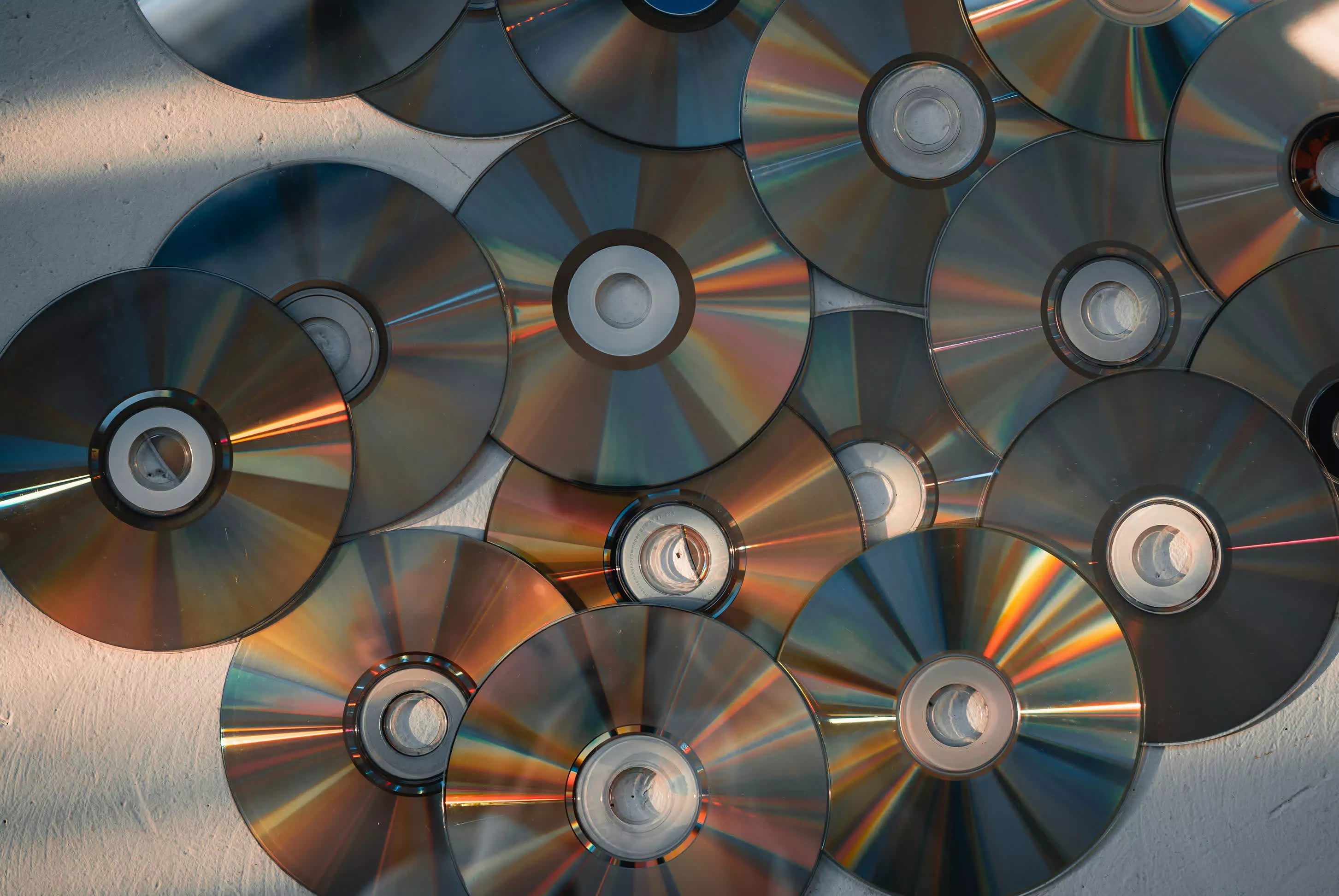 CD诞生43周年：彻底改变音乐与计算产业的技术与标准