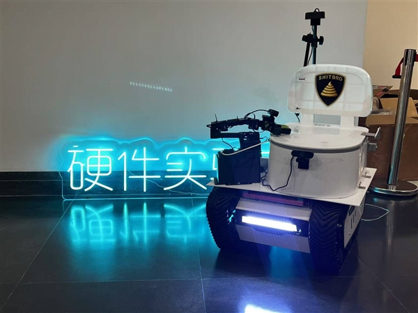 辍学的00后 正在扎堆改变世界