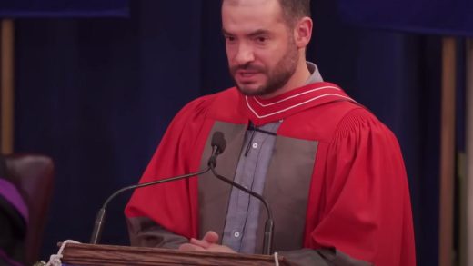 预训练到头了，DeepSeek R2值得期待吗？