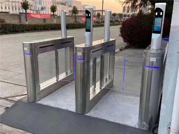 能绕过人脸识别的AI：已经盯上了你的银行账户！