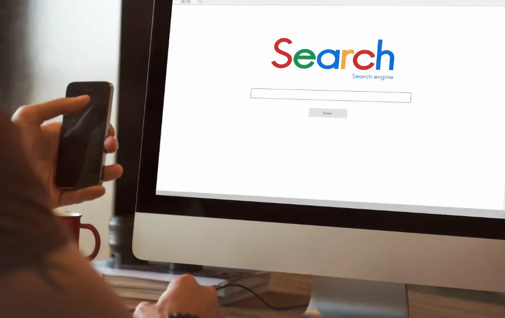 苹果AI秘密武器曝光 代号“AKI”团队浮出水面 乔布斯遗愿Siri终要翻身？