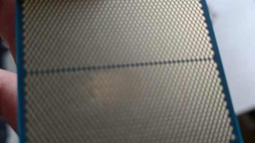 原因未知：两颗锐龙9 9950X运行GMP测试接连被烧！没有超频超压