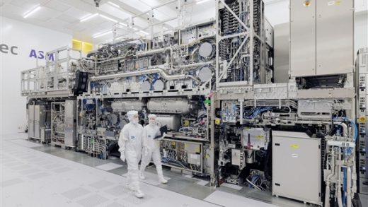 高盛：中国光刻机只能造65nm！落后ASML 20年