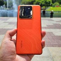 史无前例！10000mAh手机明年年初就上 真我全球首发