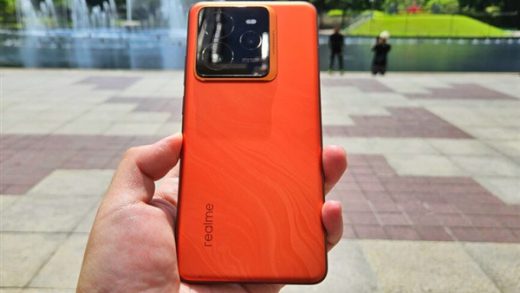 史无前例！10000mAh手机明年年初就上 真我全球首发