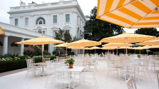 特朗普将宴请科技领袖：库克等20多位领袖出席、马斯克未受邀