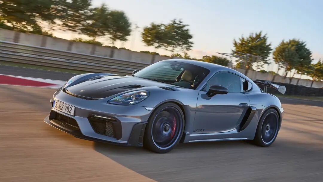 再见!保时捷燃油718正式停售,纯电版马上就到