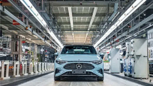 120km/h时速实测能跑572公里！全新奔驰CLA纯电版下线：续航866公里