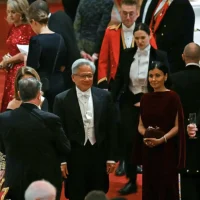 美科技大佬亮相特朗普英国国宴 黄仁勋、库克都在