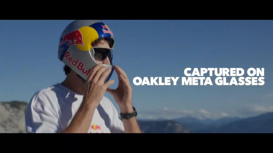 带屏 AI 眼镜登场，Meta「眼镜全家桶」炸街了