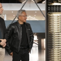 黄仁勋、奥特曼回应千亿美元合作：庞大项目、OpenAI要做三件事