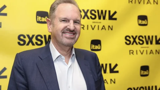 ARM CEO回忆给黄仁勋打工：他教会我大胆决策