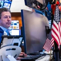 AMD大涨推动纳指再创盘中新高