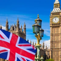 英国员工使用”影子AI”节省数十亿英镑 被质疑存在安全风险