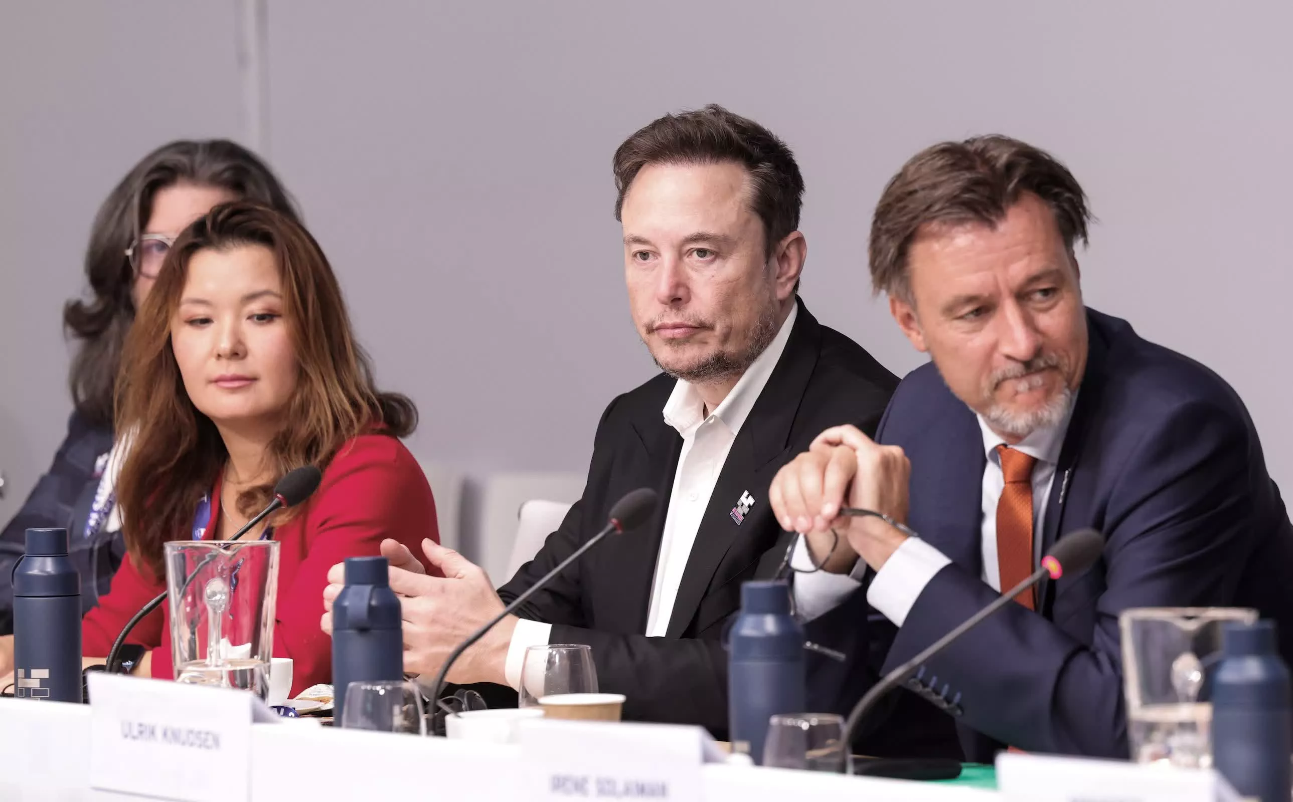 xAI正致力于开发能够理解世界的AI技术 方向聚焦于游戏与机器人领域