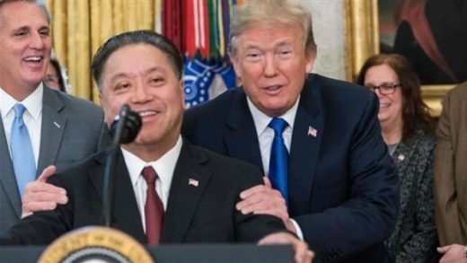 OpenAI号称有花不完的钱！AI泡沫似曾相识 发人深思