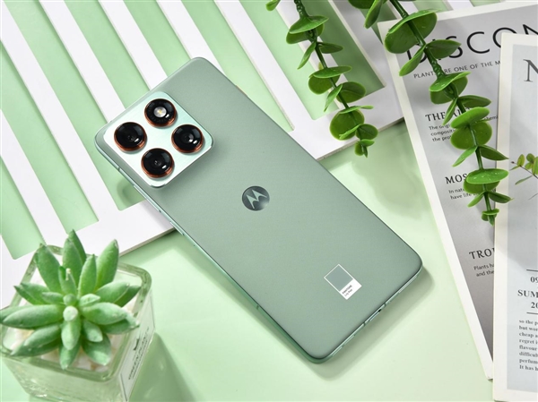 联想moto X70 Air上手：超薄机身+AI 轻薄手机标杆