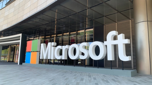 微软成立MAI超级智能团队：推进AI自主化摆脱对OpenAI依赖