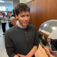 萨姆·奥特曼虹膜扫描World项目目标拿下10亿用户 但目前仅完成2%