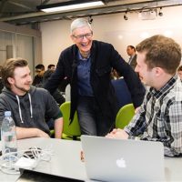 库克明年将退休：苹果正为此做准备 继任者浮出水面