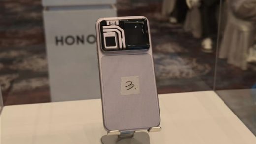 行业首款自带云台的机器人手机！荣耀ROBOT PHONE真机首次亮相