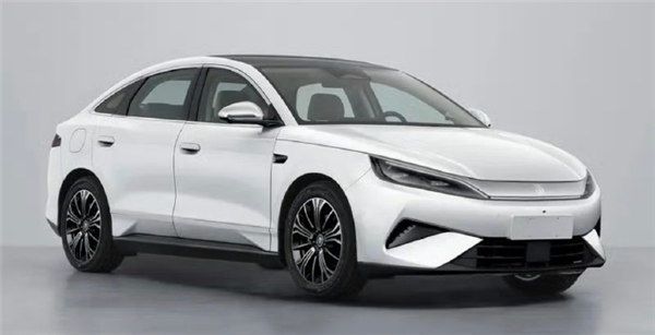 车圈最强流量密码！现在只有俩字：换壳