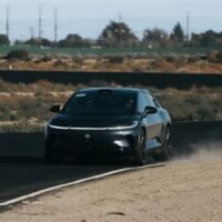 FF 91刷新兰博基尼Urus赛道单圈纪录 贾跃亭：打破行业传统物理认知