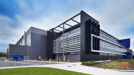 英国将花费2.73 亿美元打造该国最强的AI 超级电脑