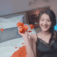 《完蛋！我被美女包围了！》引爆传媒股：“真人恋爱”带火短剧赛道？