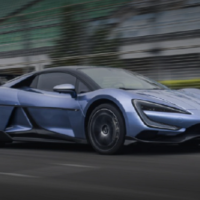 比亚迪仰望超跑平台首次亮相：整车马力超 1300 匹，智能豪华座舱