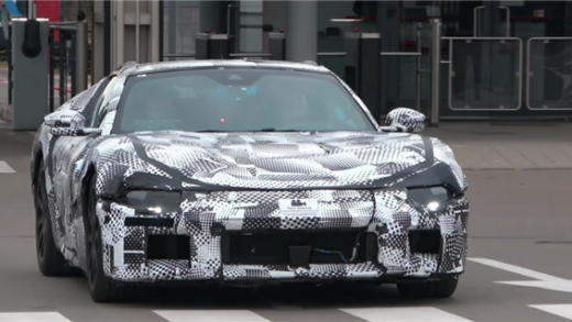 V12不可替代！法拉利：全新旗舰超跑将于明年5月发布