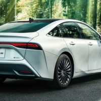 新款丰田 Mirai 氢燃料电池汽车发布，驾驶辅助功能升级