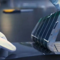 730 瓦 / 公斤，“薄如纸”的太阳能电池问世：生产速度要接近报纸印刷