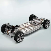 奔驰首席技术官：锂电池火力凶猛，固态电池“可能没有必要”