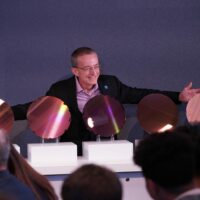 英特尔计划将重点放在人工智能和芯粒等未来技术上