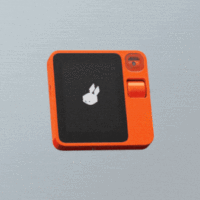 1400元巴掌大小AI硬件 首日卖光1万台！吕骋归来：要干翻所有App