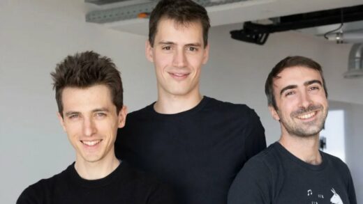 微软入股、数值碾压Meta AI新贵Mistral发布旗舰大模型