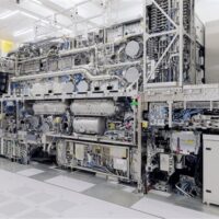 ASML研究超级NA光刻机！2036年冲击0.2nm工艺