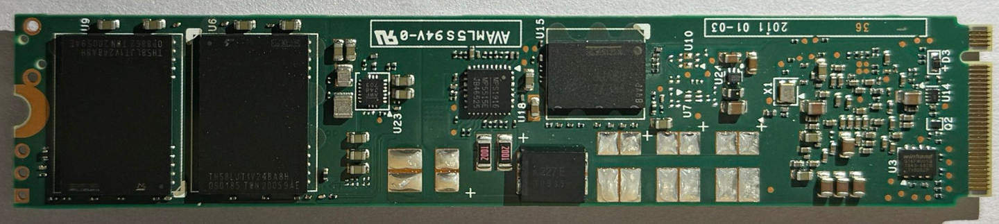 微软 Z1000 固态硬盘正面照（无标签）