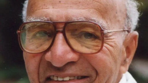 史上最强 AI 芯片，到底强在哪？