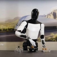 英伟达黄仁勋：人形机器人未来将成主流，售价 1-2 万美元