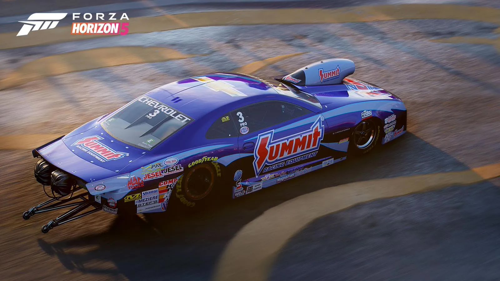 雪弗兰科迈罗赛车