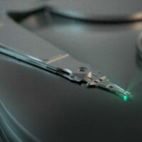 机械硬盘制造商酝酿容量升级计划：未来十年通过多层堆栈达到120TB