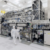 ASML 2024年一季度卖出70台光刻机：净利润12亿欧元