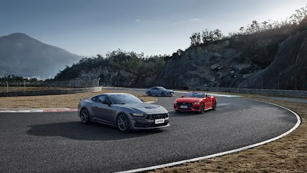 年轻人第一台敞篷超跑！全新福特野马敞篷版即将引入国内市场